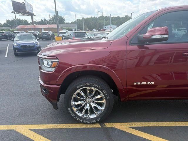 Used 2022 RAM 1500 Laramie w/ Sport Appearance Package AWD/4WD image 8