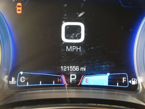 Used 2018 Chrysler 300 Limited w/ Safetytec Plus Group image 16