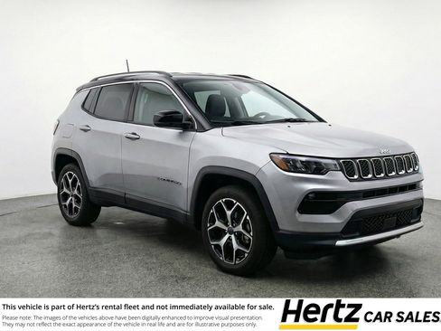 Used 2025 Jeep Compass Limited image 1