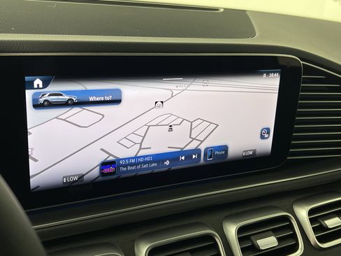 Used 2025 Mercedes-Benz GLE 350 4MATIC image 30