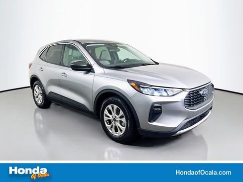 Used 2023 Ford Escape Active image 1