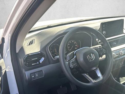 New 2025 Honda Pilot EX-L image 3