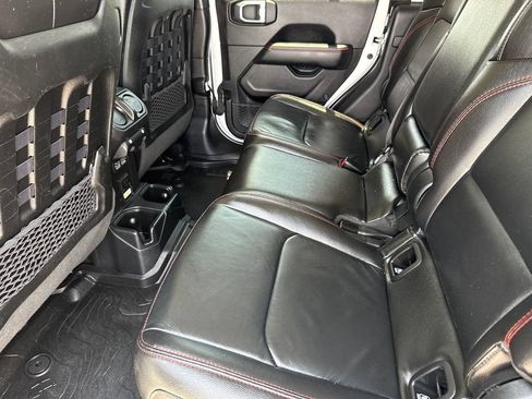 Used 2021 Jeep Gladiator Rubicon AWD/4WD image 19