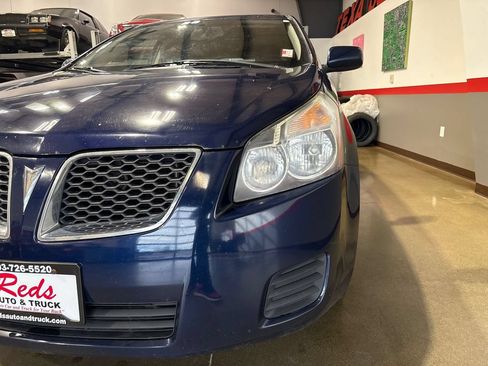 Used 2010 Pontiac Vibe AWD w/ Sun And Sound Package image 56
