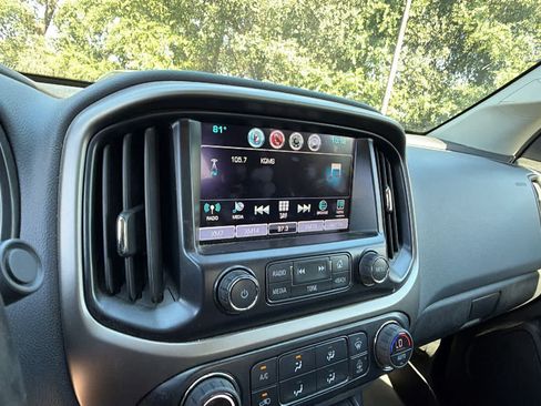Used 2017 Chevrolet Colorado Z71 AWD/4WD image 14