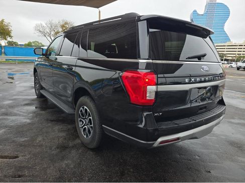 Used 2024 Ford Expedition Max XLT image 25
