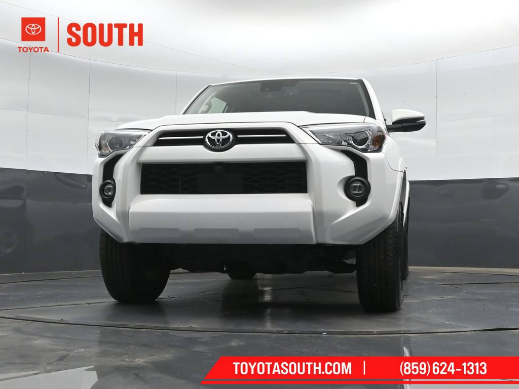 Used 2023 Toyota 4Runner SR5 Premium w/ Moonroof Package RWD image 40
