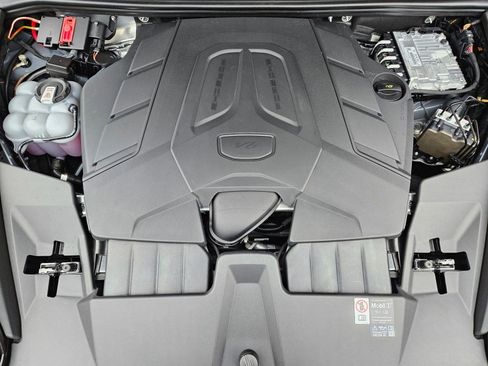 New 2026 Porsche Cayenne image 28