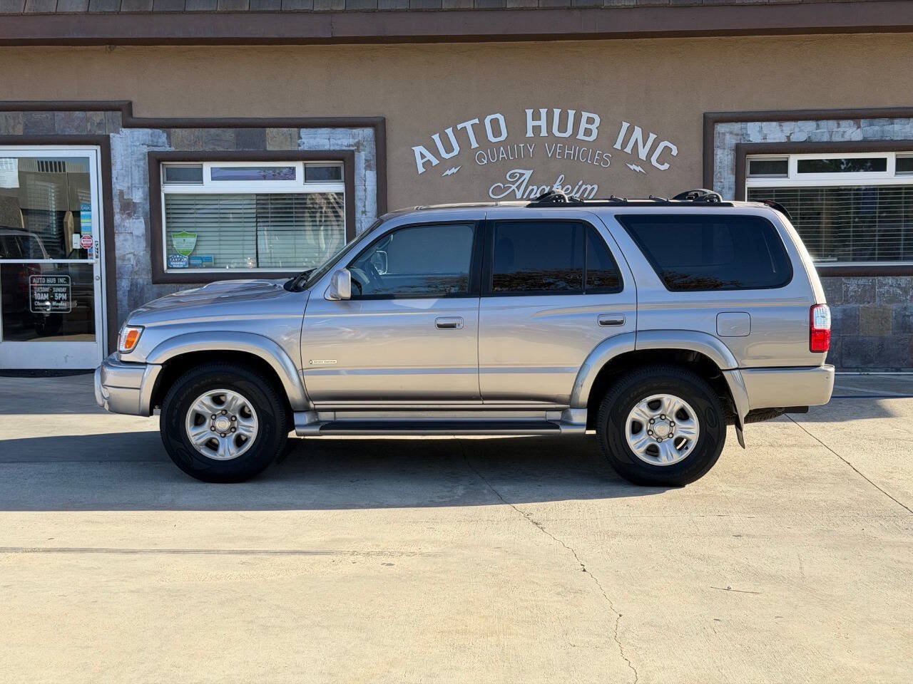 Used 2002 Toyota 4Runner SR5 w/ Sport Edition RWD image 6