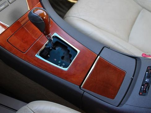 Used 2010 Lexus ES 350 image 16