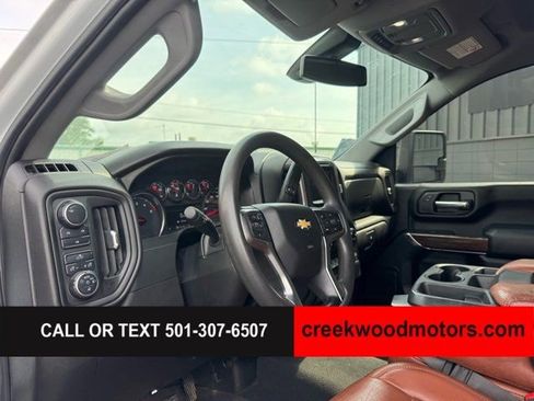 Used 2021 Chevrolet Silverado 2500 Custom w/ Custom Value Package AWD/4WD image 8