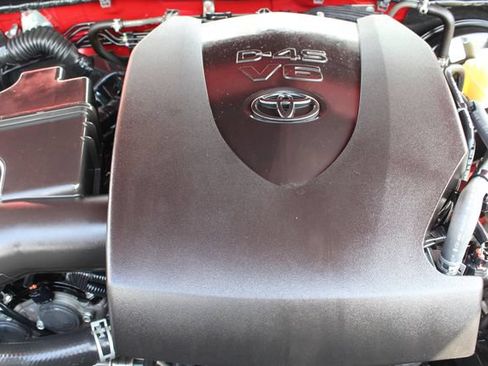 Certified 2021 Toyota Tacoma SR5 RWD image 57