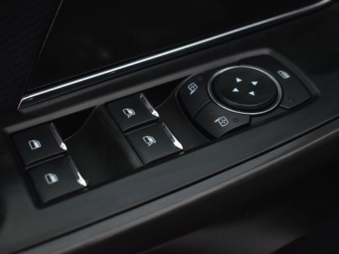 Used 2024 Ford F150 XLT w/ XLT Black Appearance Package image 13