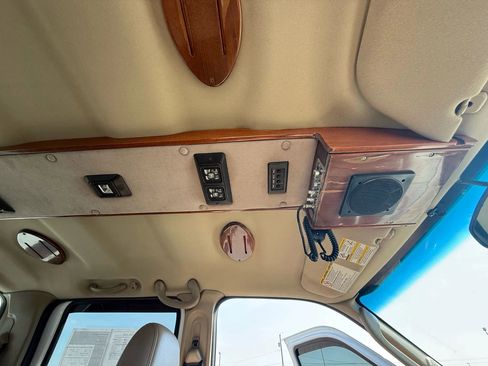 Used 2005 Ford F450 4x4 Crew Cab Super Duty image 14