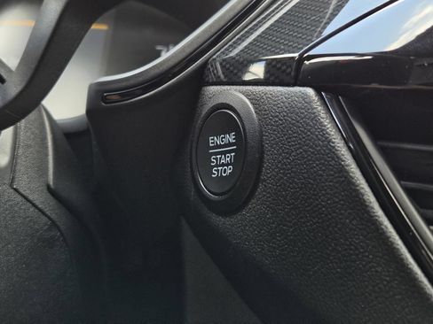 Used 2025 Ford Escape ST-Line FWD image 18