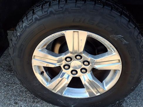 Used 2018 Chevrolet Colorado Z71 w/ Centennial Edition image 9