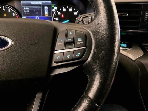 Used 2020 Ford Explorer XLT w/ Equipment Group 202A image 18