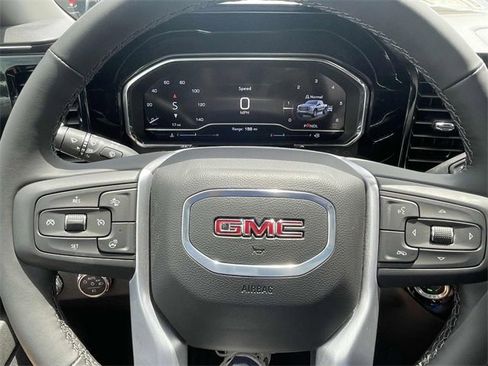 New 2025 GMC Sierra 1500 Elevation image 17