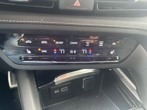 Used 2023 Buick Envision Essence w/ Sport Touring Package image 13