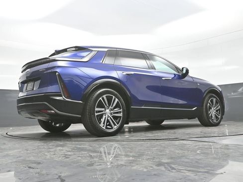 Certified 2024 Cadillac Lyriq Luxury w/ LPO, Floor Liner Package AWD/4WD image 24