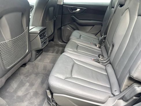 Used 2023 Audi Q7 2.0T Premium w/ Convenience Package AWD/4WD image 34