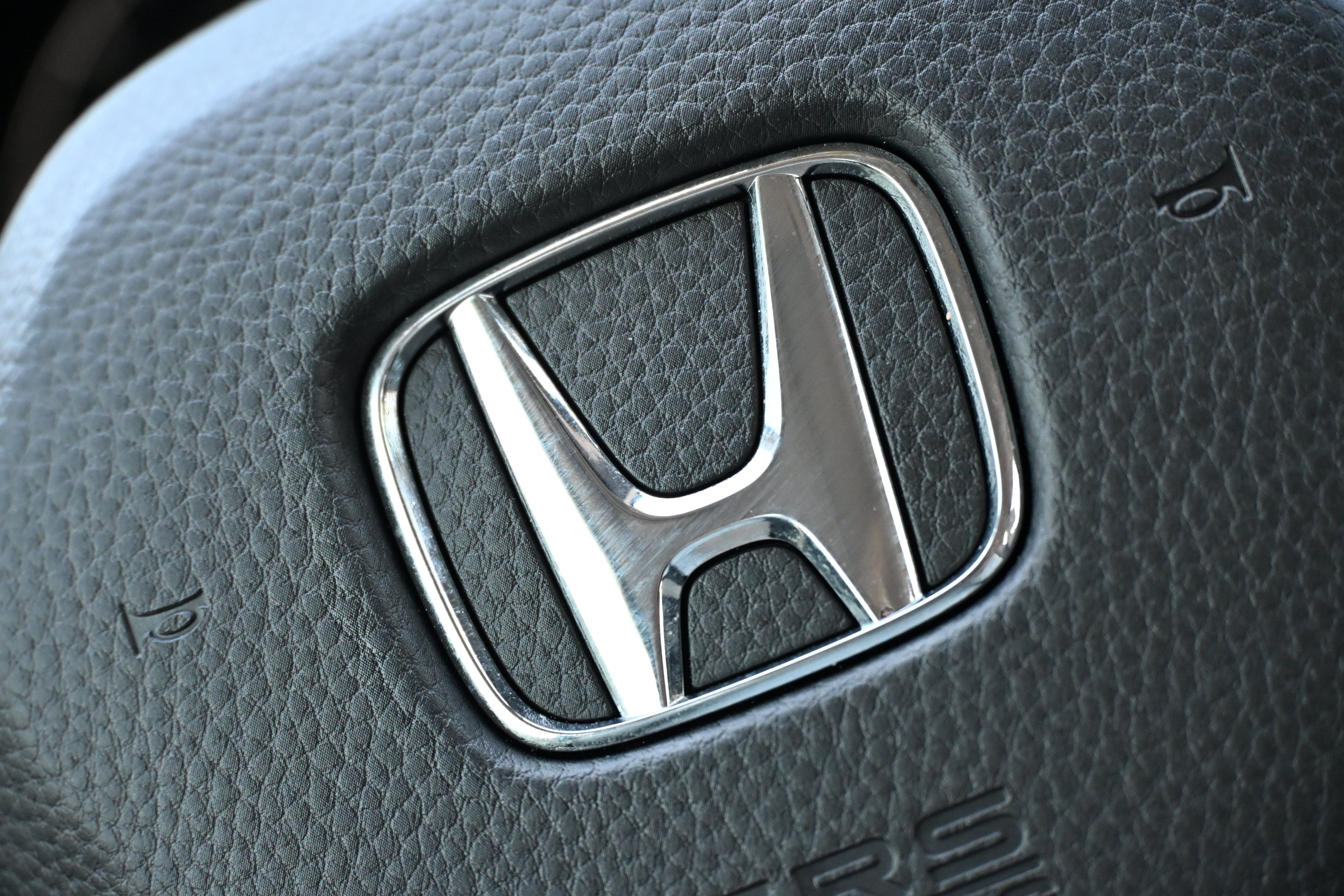 Certified 2025 Honda CR-V EX image 37