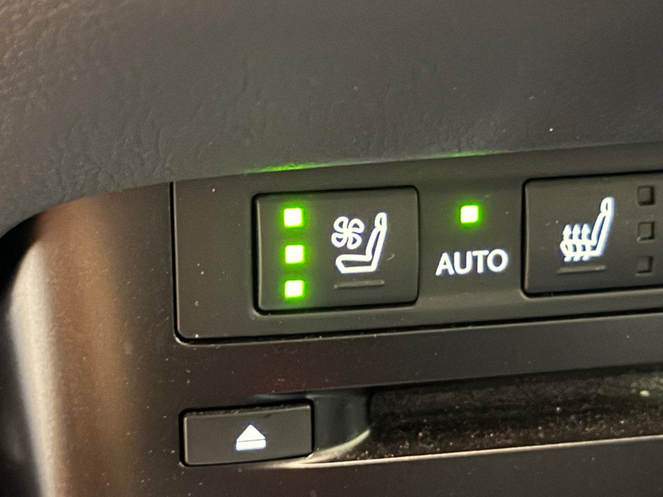 Used 2019 Lexus ES 350 w/ Accessory Package FWD image 34