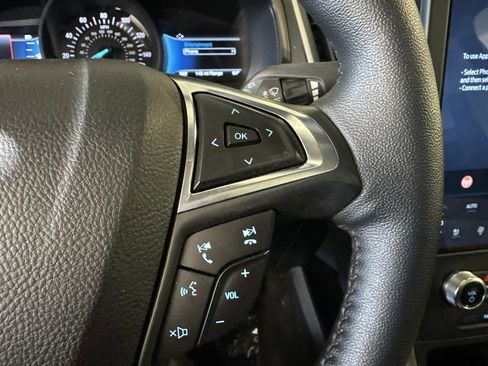 Used 2024 Ford Edge SEL w/ Convenience Package image 17