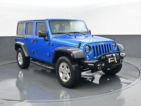 Used 2016 Jeep Wrangler Unlimited Sport w/ Quick Order Package 24S AWD/4WD image 3