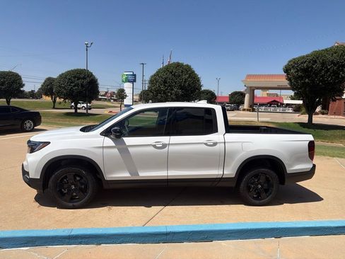 New 2026 Honda Ridgeline Black Edition image 5