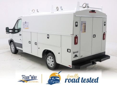 Used 2018 Ford Transit 350 138 w/ Interior Upgrade Package image 5