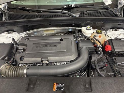 Used 2023 Buick Envision Avenir image 31