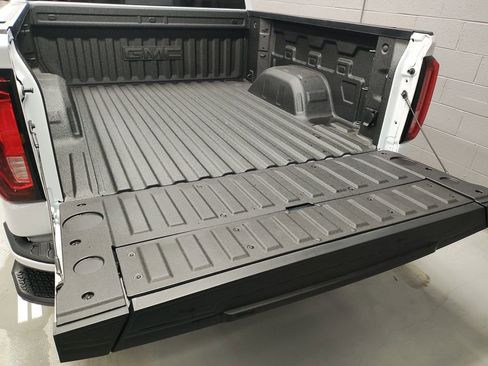 New 2026 GMC Sierra 1500 Denali w/ Denali Reserve Package image 21