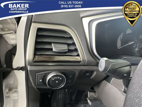 Used 2015 Ford Fusion SE w/ Equipment Group 202A image 17