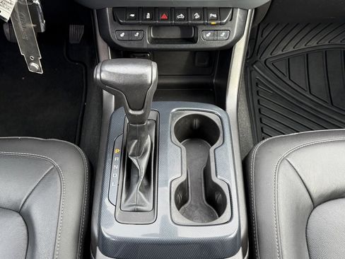 Used 2019 Chevrolet Colorado Z71 image 10