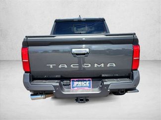 Used 2025 Toyota Tacoma Limited AWD/4WD video 4