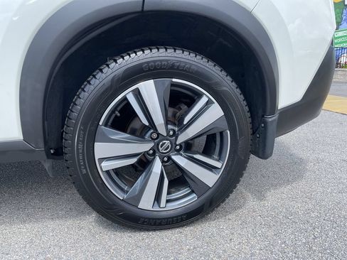 Used 2021 Nissan Rogue SL w/ Premium Package AWD/4WD image 10