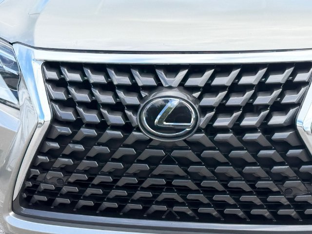 Used 2022 Lexus GX 460 Premium w/ Premium Plus Package AWD/4WD image 3