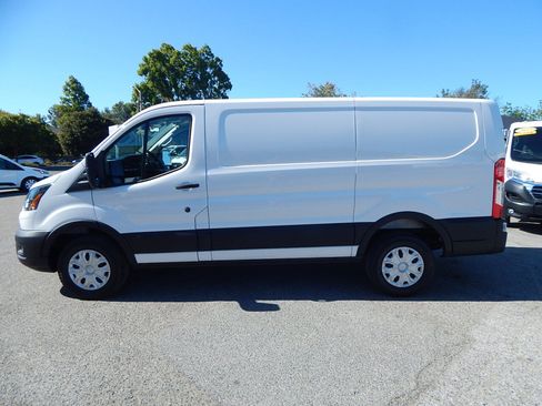 Used 2025 Ford Transit 250 Low Roof w/ Exterior Upgrade Package RWD image 5