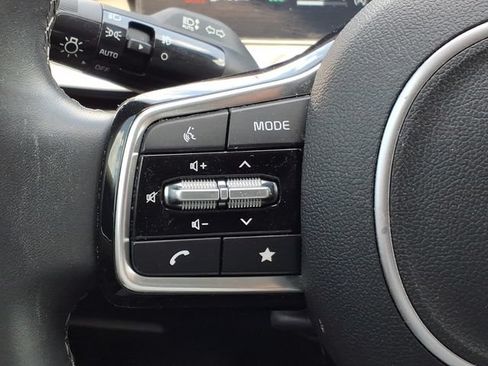 Used 2024 Kia Sorento SX FWD image 25