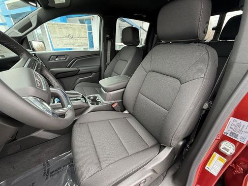 New 2026 GMC Canyon Elevation w/ Convenience Package image 14