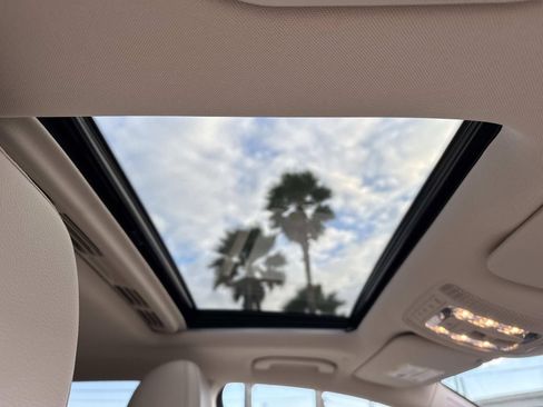 Used 2020 Mercedes-Benz GLE 350 4MATIC image 10