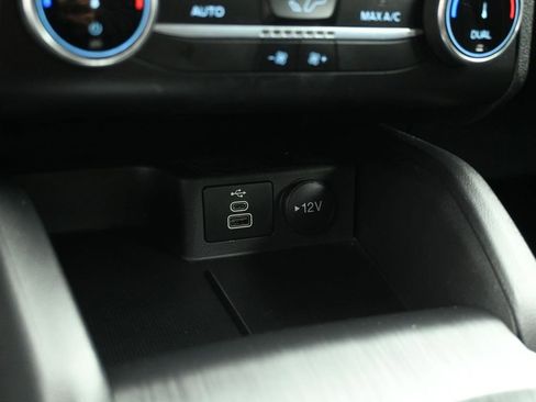 Certified 2024 Ford Escape ST-Line w/ Equipment Group 301A image 18