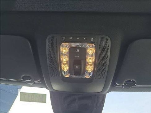 Certified 2025 Mercedes-Benz GLE 450 4MATIC image 29
