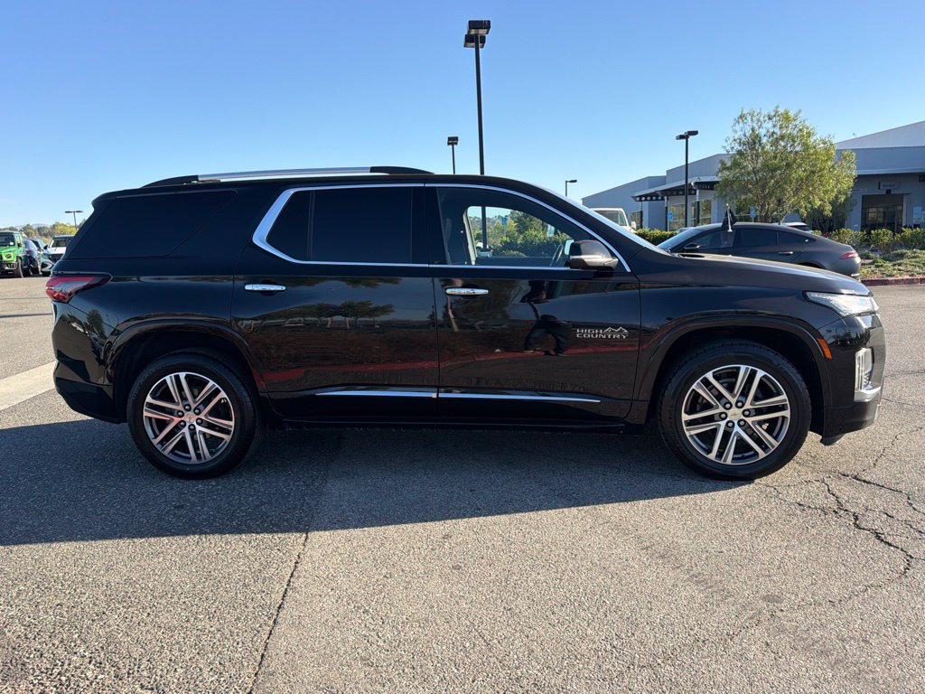 Used 2022 Chevrolet Traverse High Country w/ LPO, Cargo Package FWD image 6