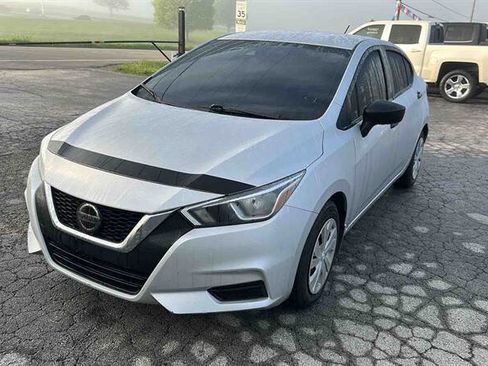 Used 2021 Nissan Versa S image 4