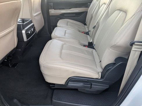 Used 2024 Ford Expedition Max Limited image 25