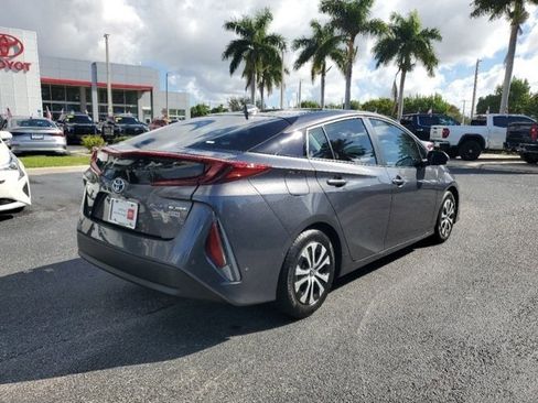 Certified 2022 Toyota Prius Prime Limited image 4