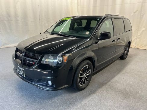 Used 2017 Dodge Grand Caravan GT FWD image 1