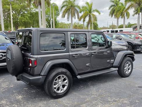 Used 2020 Jeep Wrangler Unlimited Sport AWD/4WD image 3